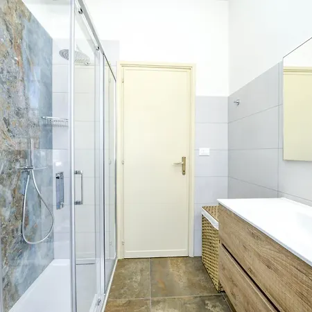 Garda Retreat - And Every Service A 50mt Apartment Sirmione