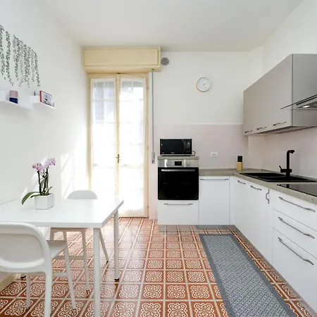 Garda Retreat - And Every Service A 50mt Apartment
